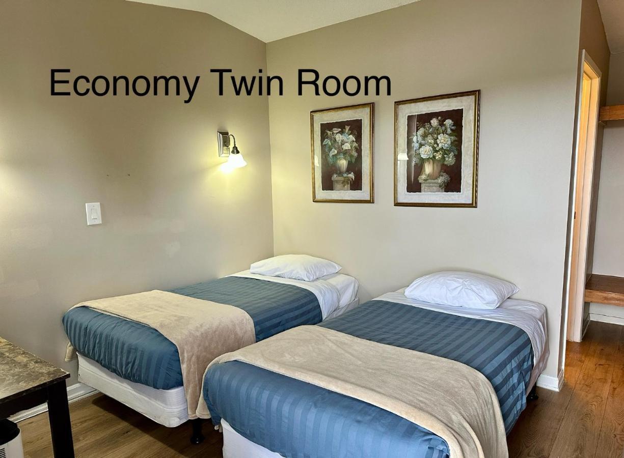 אוקלולט West Coast Motel On The Harbour מראה חיצוני תמונה