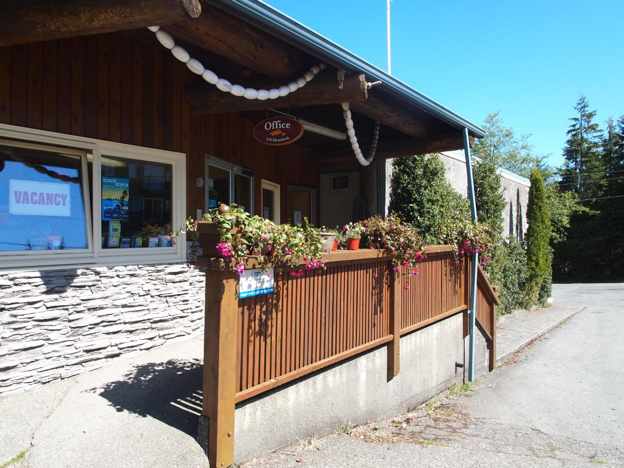 אוקלולט West Coast Motel On The Harbour מראה חיצוני תמונה