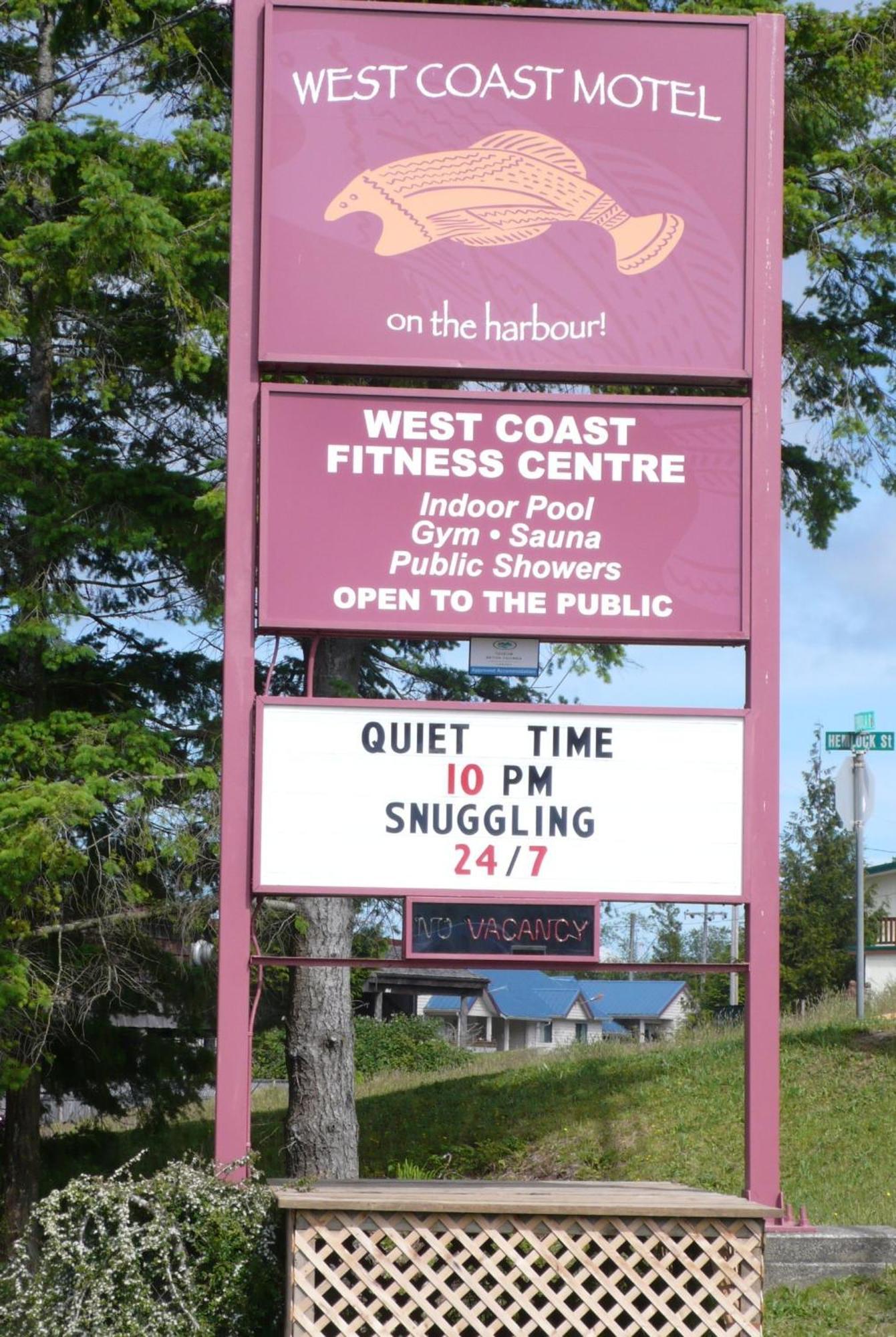 אוקלולט West Coast Motel On The Harbour מראה חיצוני תמונה