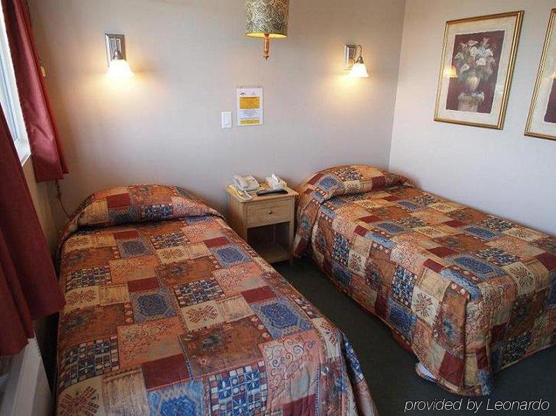 אוקלולט West Coast Motel On The Harbour מראה חיצוני תמונה